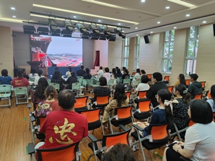 1625125422424238.jpg 2021-7-1组织收看建党100周年大会.jpg