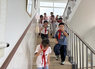 1750907075289789.jpg fc2c183b5507db39739f41a102941fc.jpg